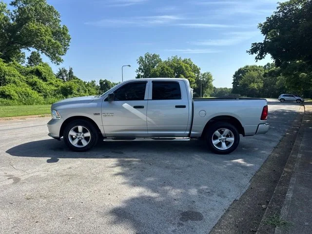 Used 2014 Silver Ram Express image 4