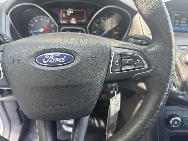 Used 2018 White Ford S image 17