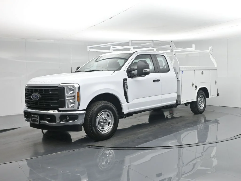 New 2026 Oxford White Ford XL image 60