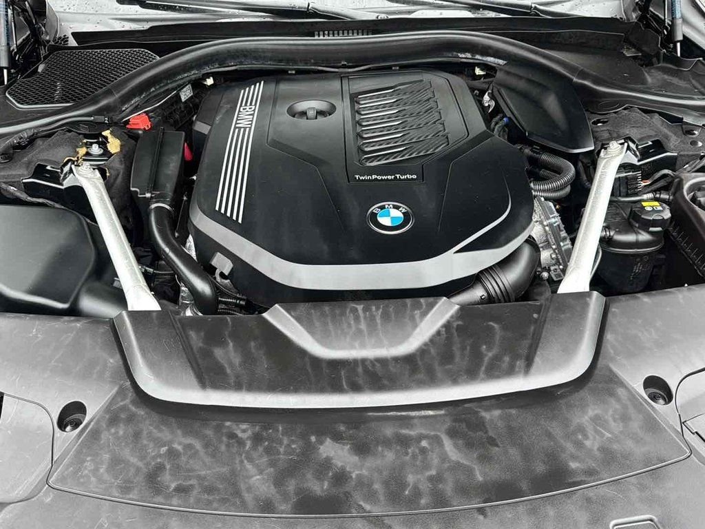 Used 2022 Black BMW 740i image 36