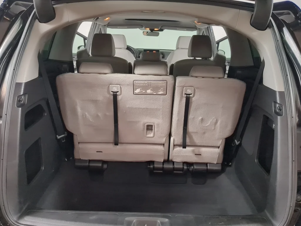 Used 2018 Black Honda EX-L image 17