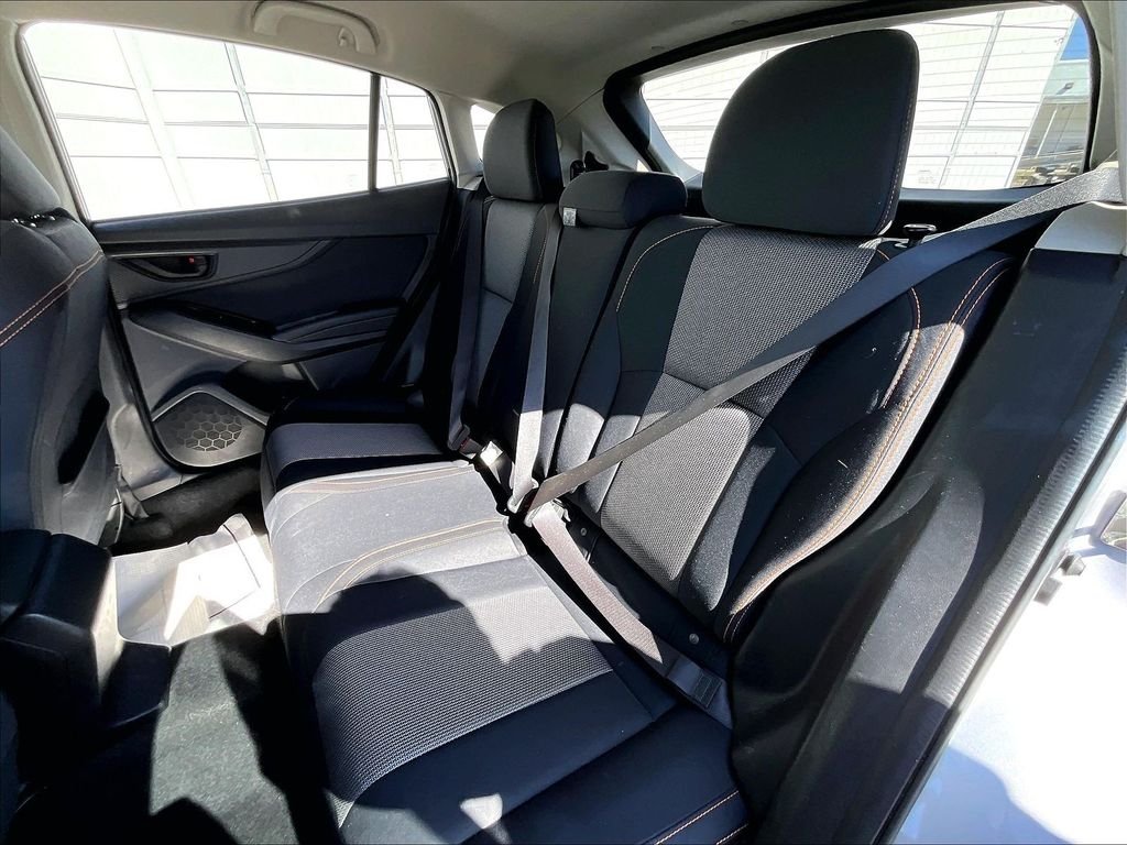 Used 2022 Ice Silver Metallic Subaru Premium image 15