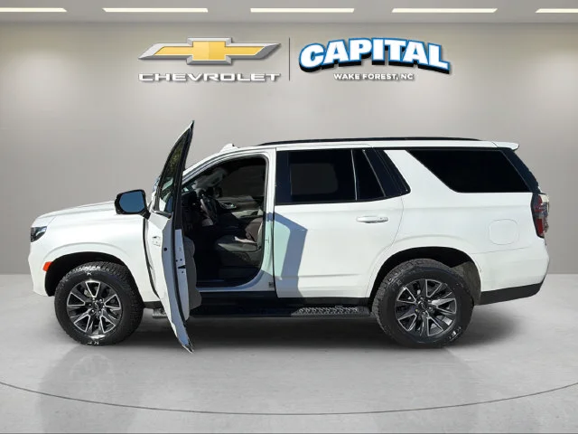 Used 2022 IRIDESCENT PEARL TRICOAT Chevrolet Z71 image 11