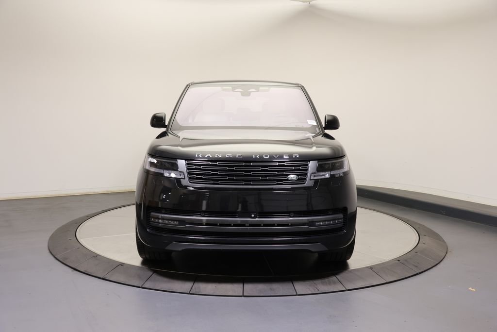 Certified Used 2023 Santorini Black Metallic Land Rover SE image 8