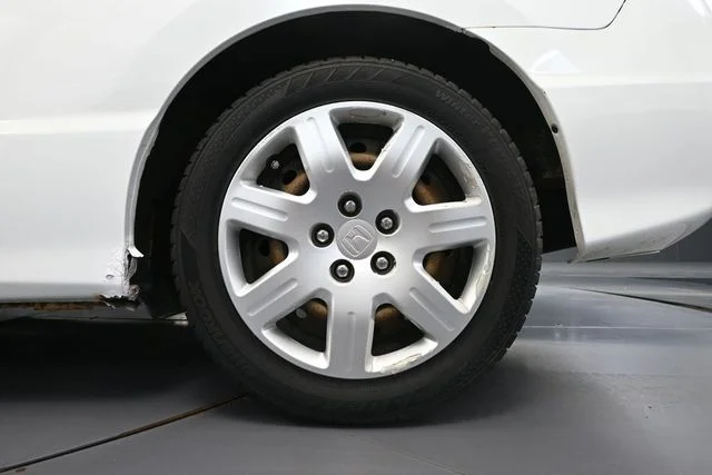 Used 2009 White Honda LX image 11