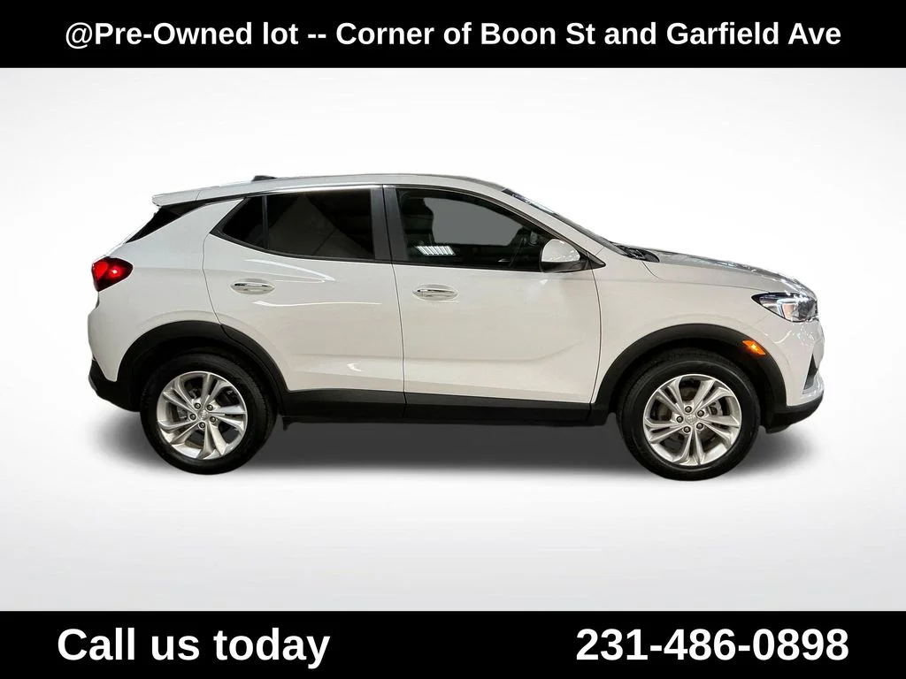 Used 2023 White Buick Preferred image 2