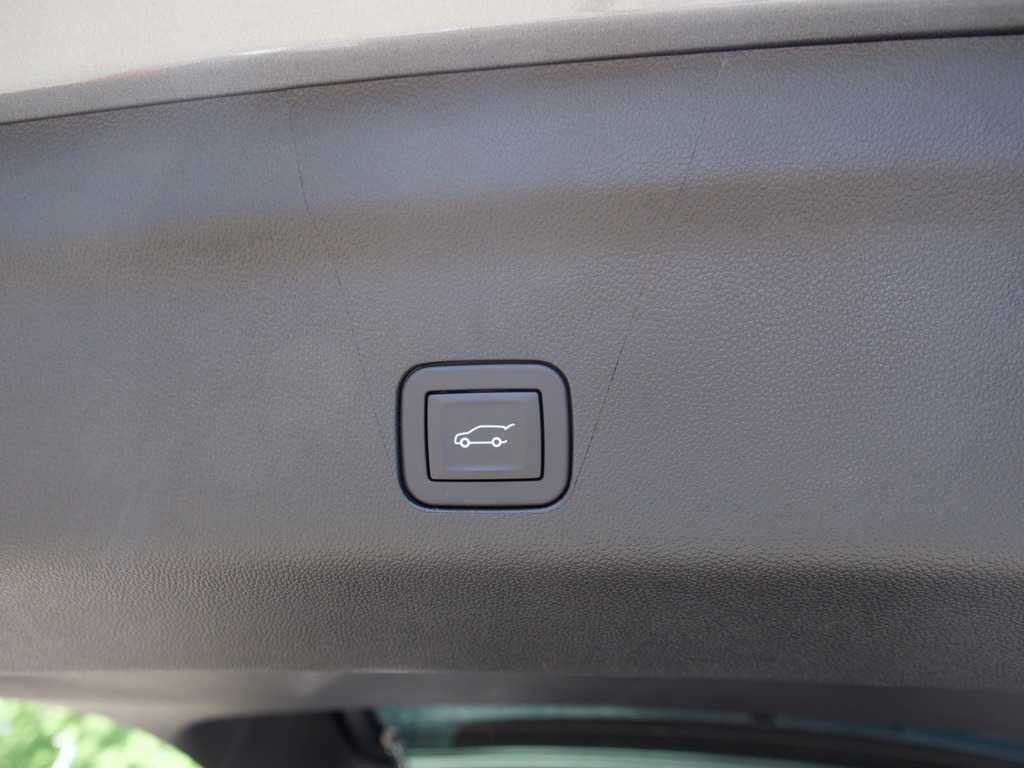 2026 GMC Yukon XL Elevation - Photo 24