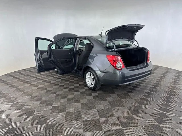 Used 2012 Gray Chevrolet 2LT image 21