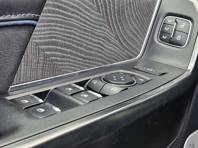 Used 2025 Black Ford Platinum image 22