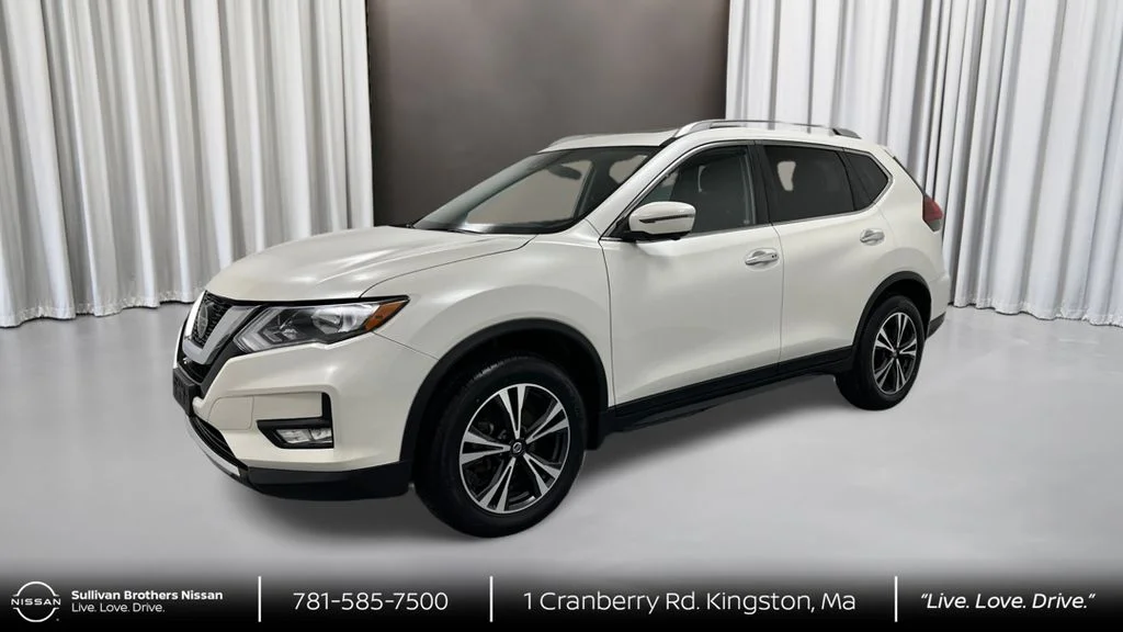 Used 2020 White Nissan SV image 1