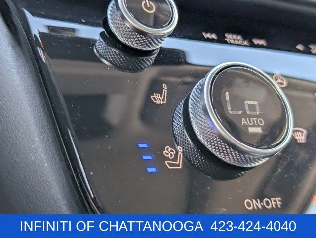 Certified Used 2026 Green INFINITI LUXE image 15