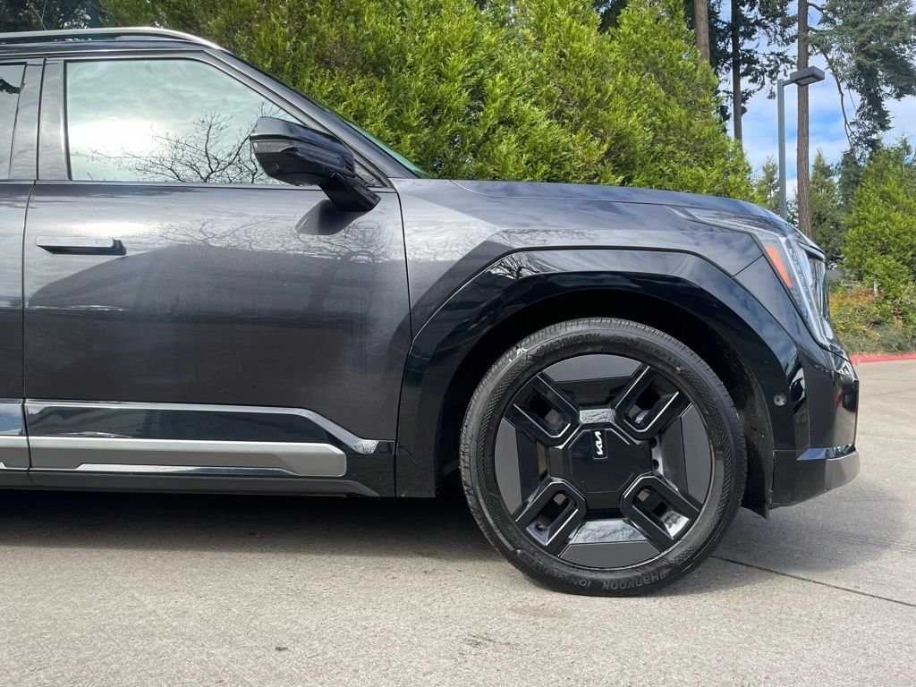 Used 2024 Kia Ev9 GT-Line with VIN KNDAEFS53R6025616 for sale in Gladstone, OR