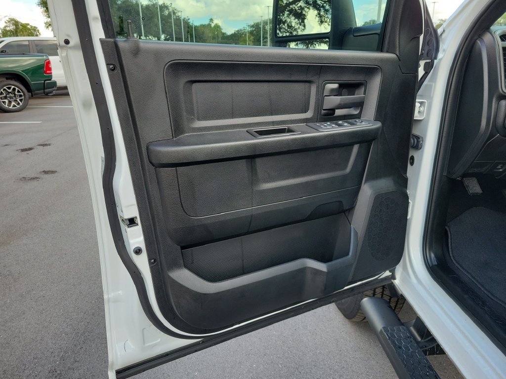 2026 RAM 3500 Tradesman - Photo 12
