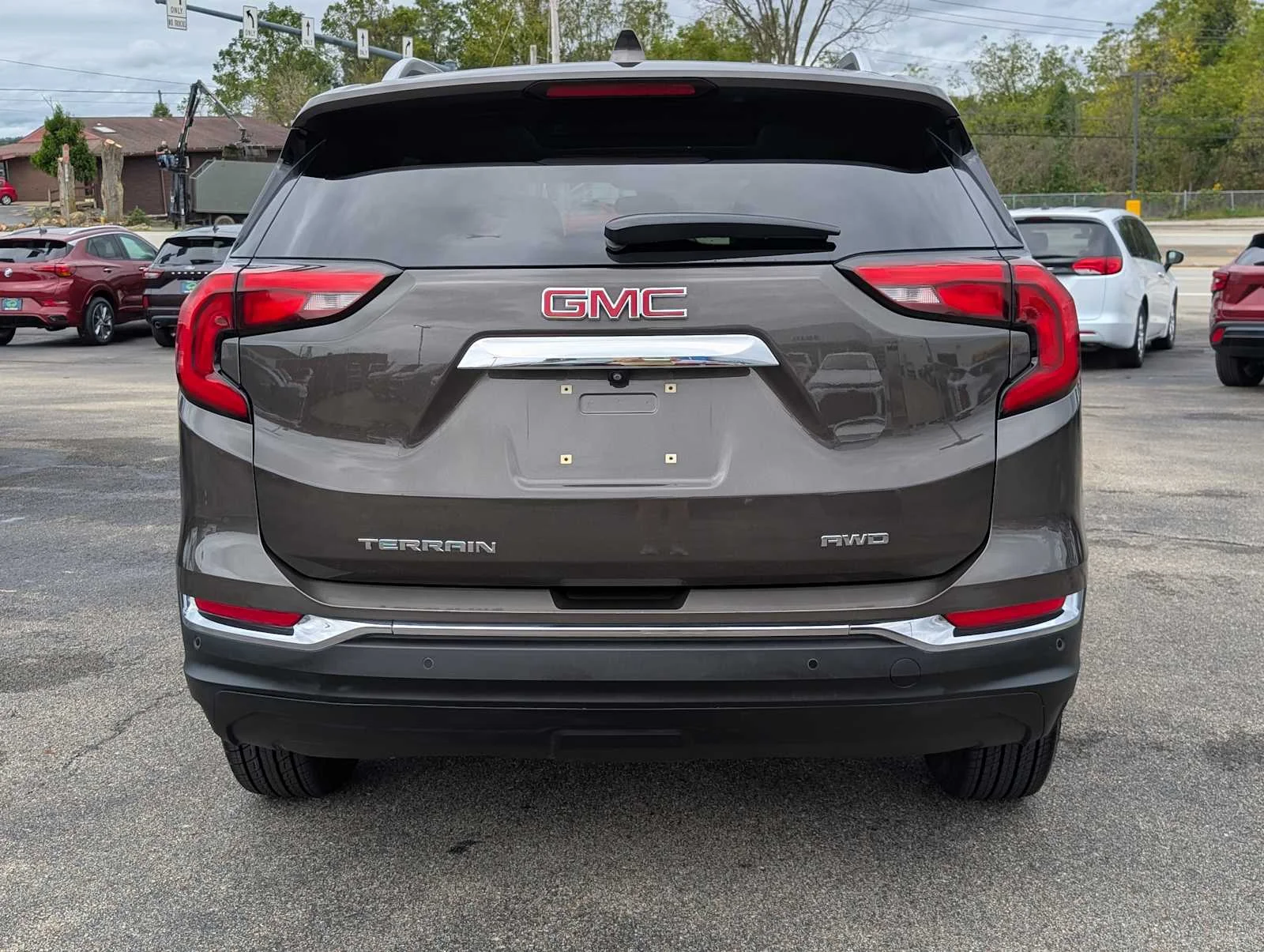 Used 2019 Smokey Quartz Metallic GMC SLT image 9