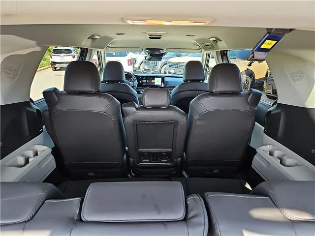 Used 2024 Astra Blue KIA EX Passenger image 9