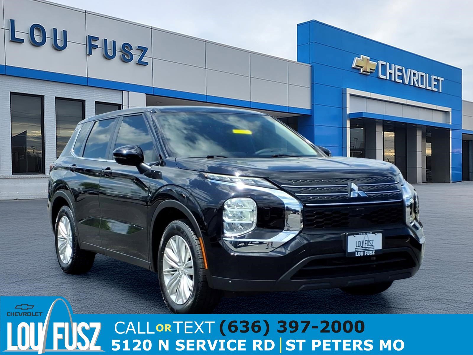 2024 Mitsubishi Outlander ES S-AWC's photo