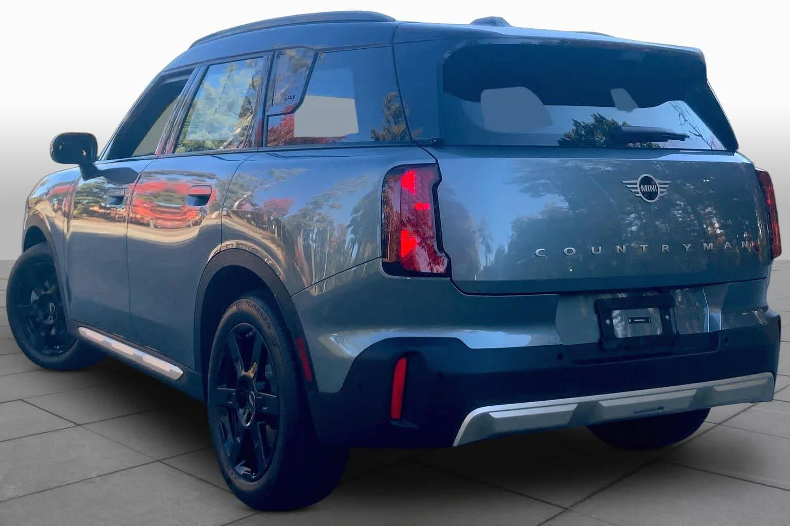 Certified Used 2027 Smokey Green Metallic MINI S image 11