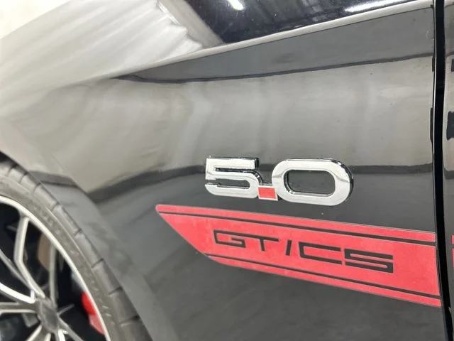 Used 2019 Black Ford GT Premium image 22