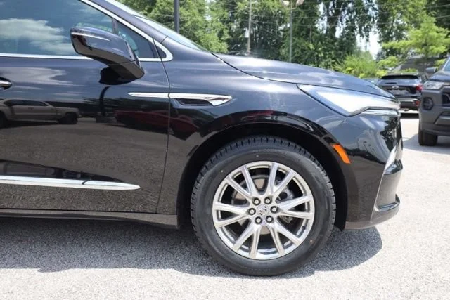 Used 2023 Ebony Twilight Metallic Buick Essence image 15