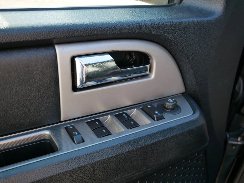 Used 2017 Black Ford XLT image 17