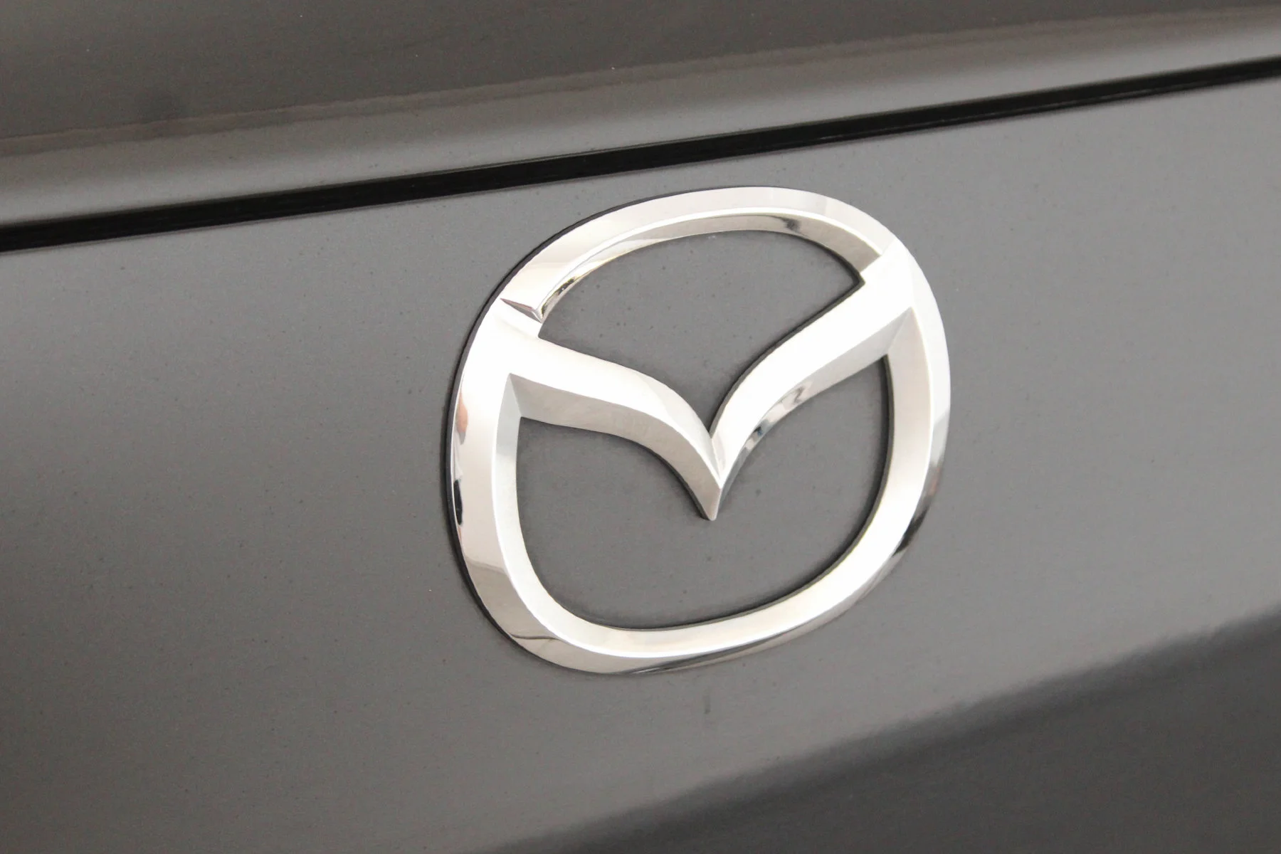 Used 2025 Jet Black Mica Mazda 2.5 S Preferred Package AWD image 23