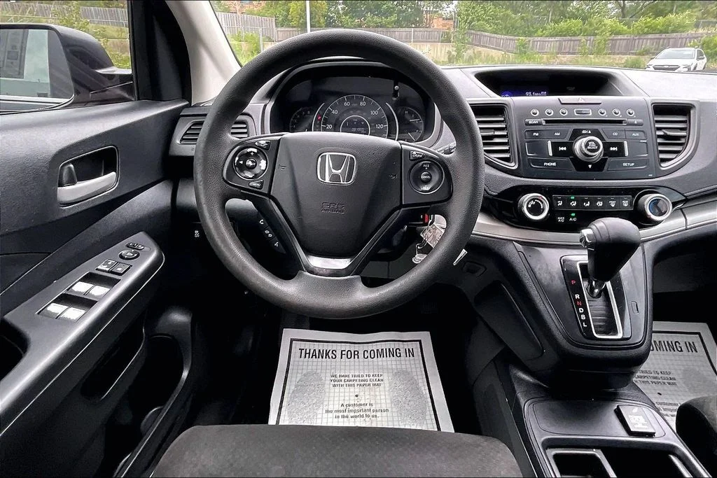 Used 2016  Honda LX image 5