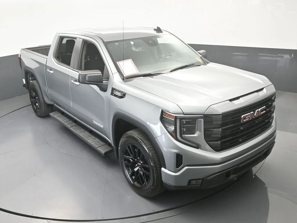 Used 2025 Sterling Metallic GMC Elevation image 50