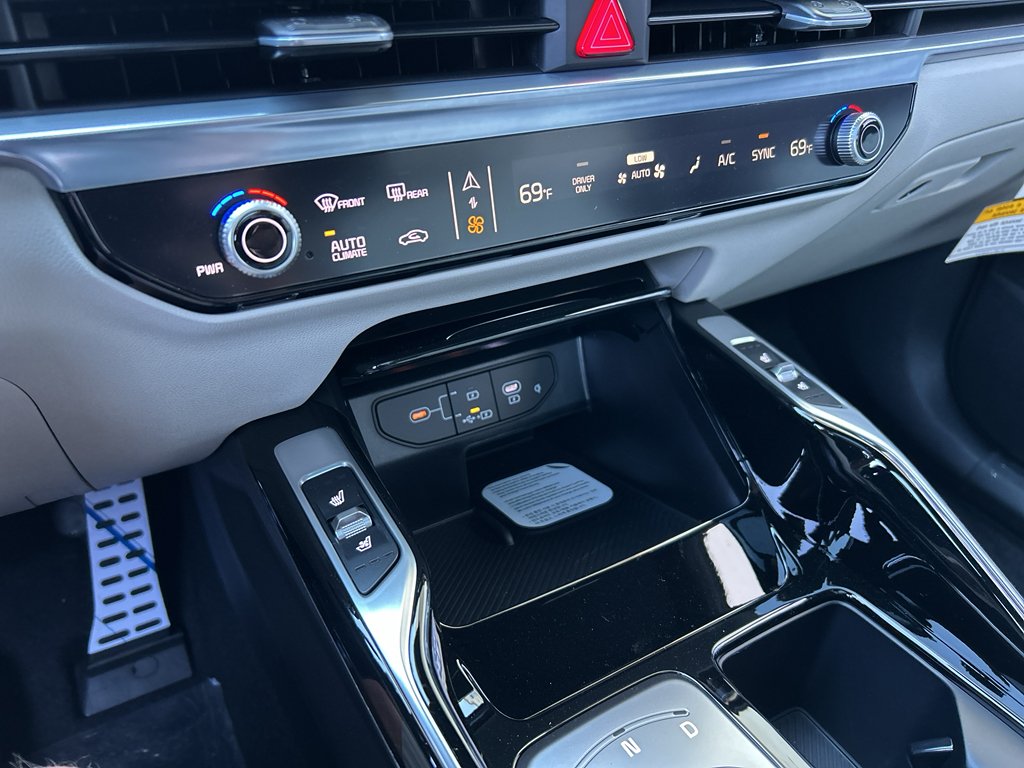 New 2026 Volcanic Sand Kia X-Line SX Prestige AWD image 22