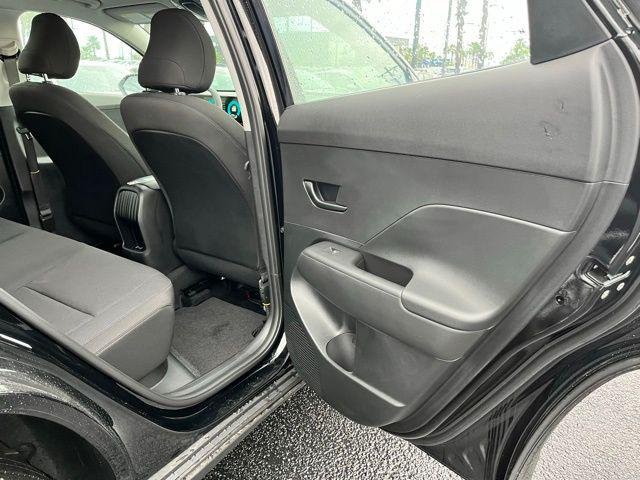 New 2026 Black Hyundai SE FWD image 19