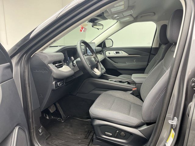 Used 2025 Carbonized Gray Ford Active image 3