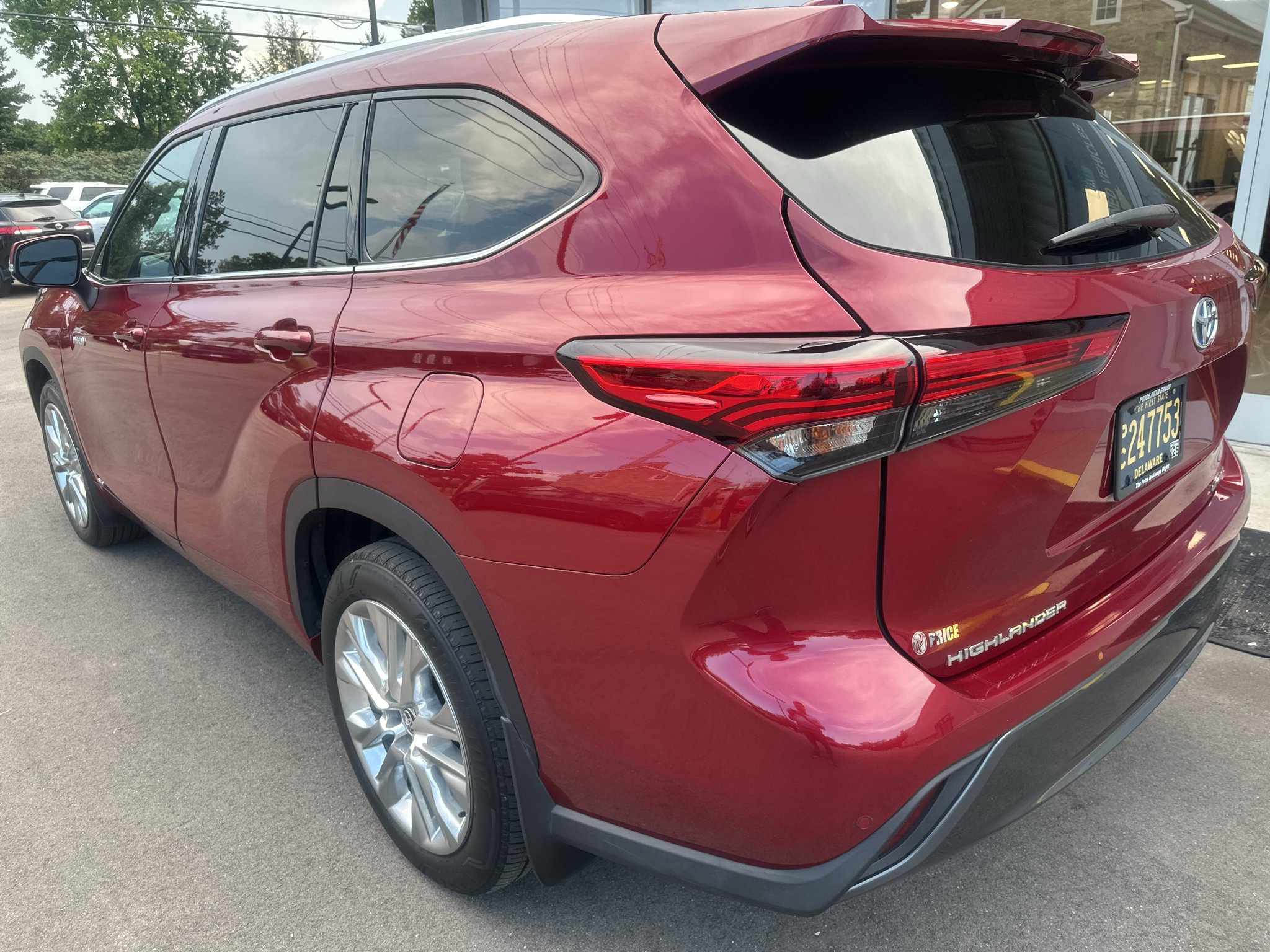 Used 2020 Ruby Flare Pearl Toyota Hybrid Limited image 5