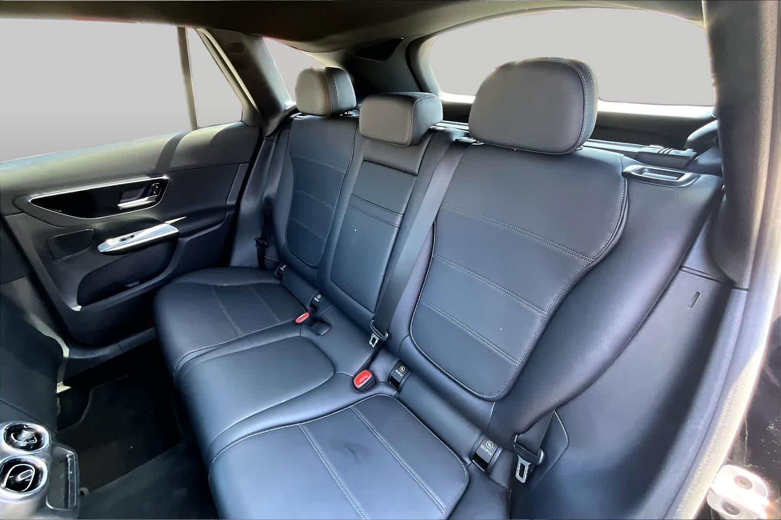 Used 2025 Black Mercedes-Benz GLC 300 image 21