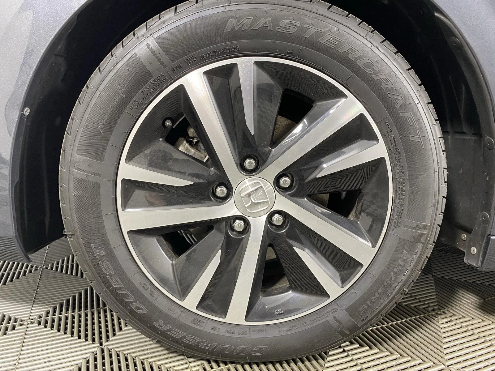 Used 2023 Meteorite Gray Metallic Honda LX image 13