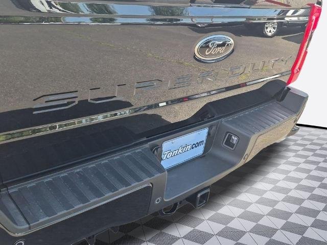 New 2026 Agate Black Metallic Ford F-250® Lariat® image 28
