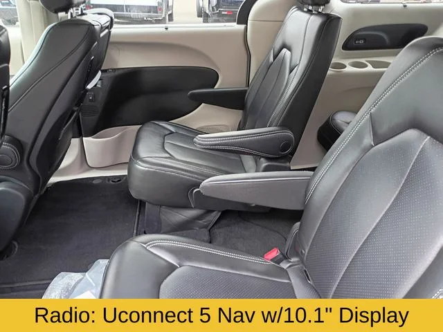 Used 2023 Gray Chrysler Touring L image 23