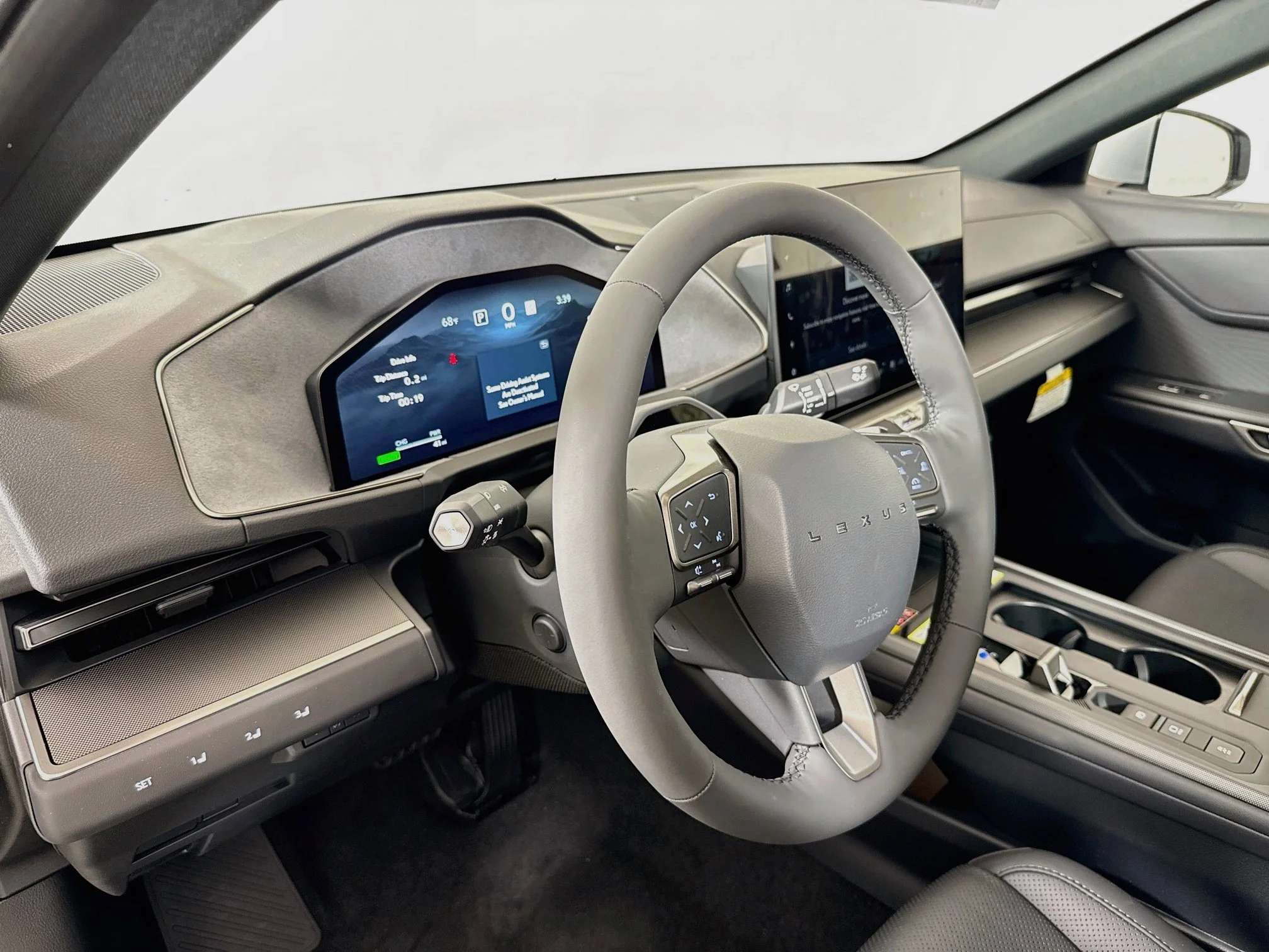 New 2026 Iridium Lexus ES 500e PREMIUM AWD image 9