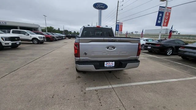 New 2026 Iconic Silver Metallic Ford XLT image 8