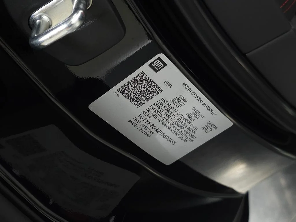 Used 2025 Black Chevrolet Z06 image 45