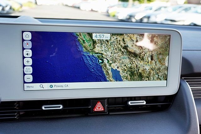 Used 2024 Black Hyundai Limited image 27