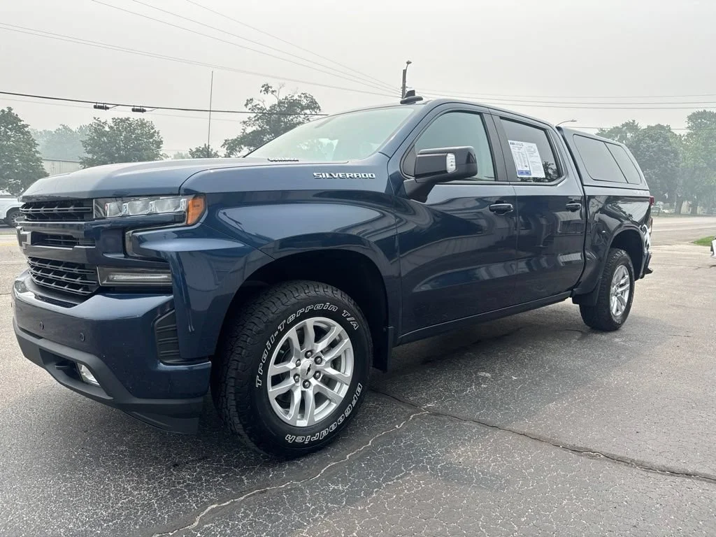 Used 2020 Northsky Blue Metallic Chevrolet RST image 3
