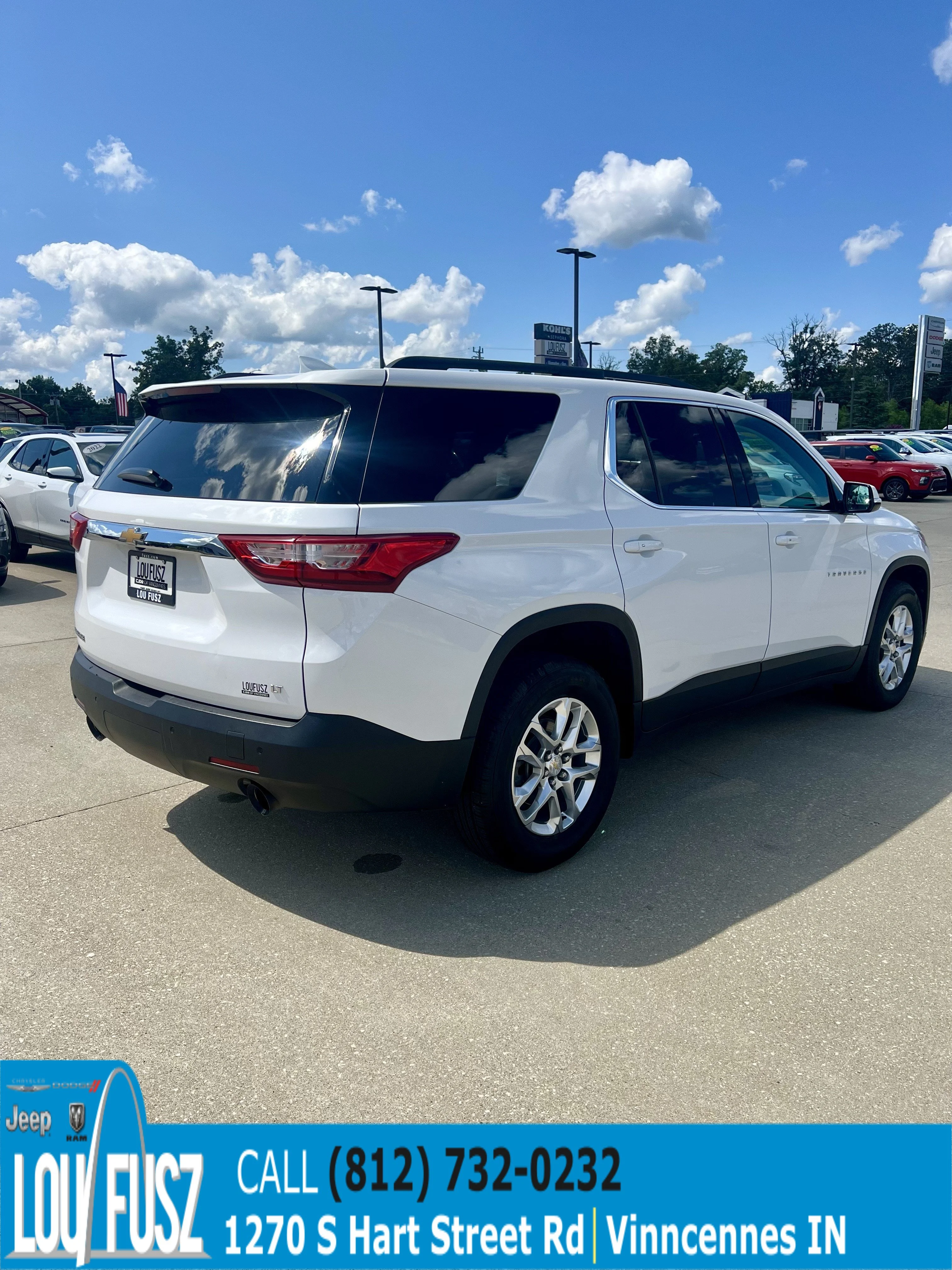 Used 2019 Summit White Chevrolet LT Cloth image 7
