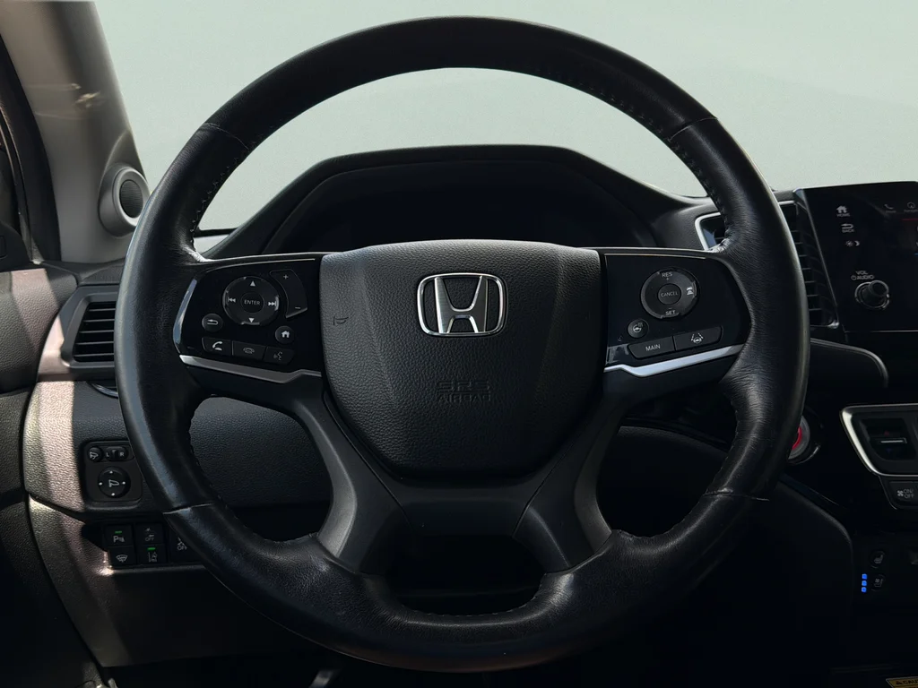Used 2019 Red Honda Touring image 32
