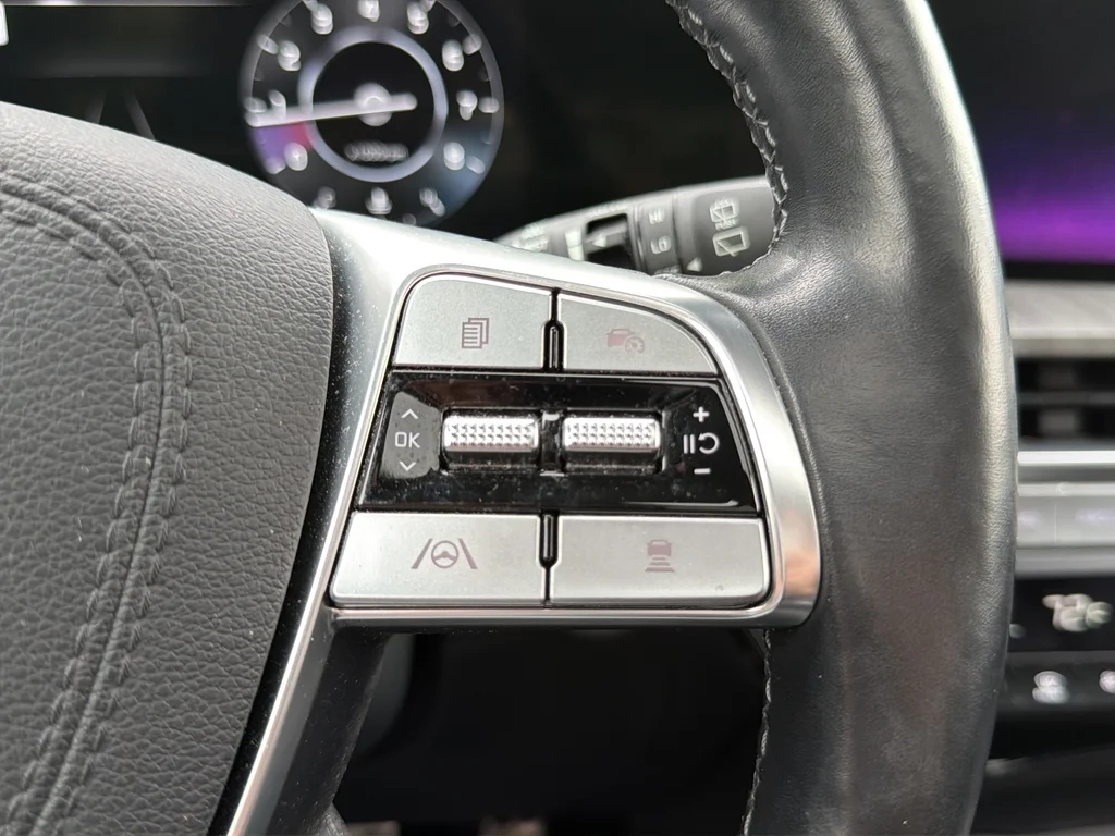 Used 2024 Silver Kia SX-Prestige image 18