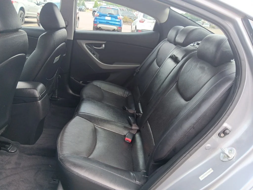 Used 2015 Titanium Gray Metallic Hyundai Limited image 34