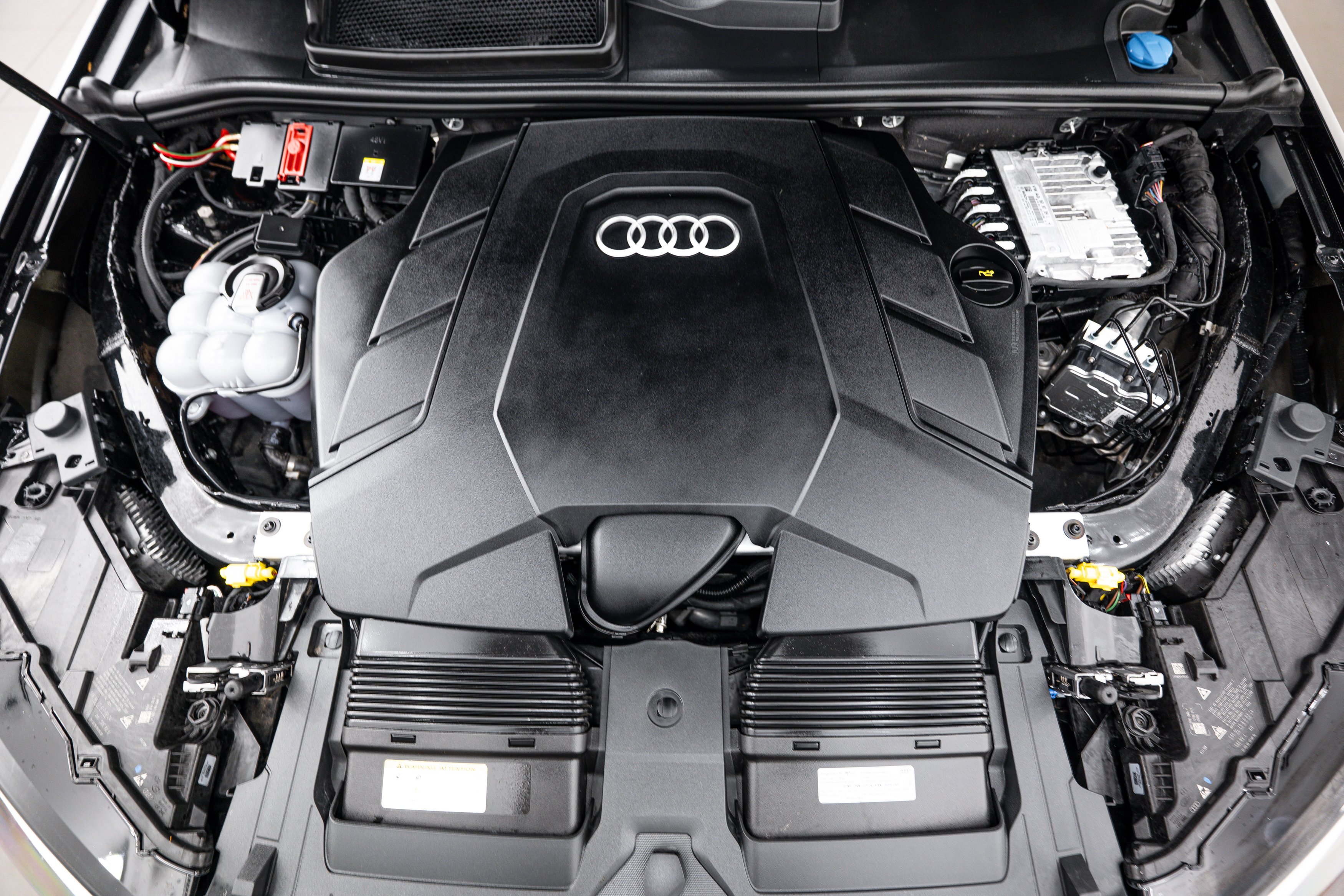 Certified Used 2025 Mythos Black Metallic Audi Prestige image 24