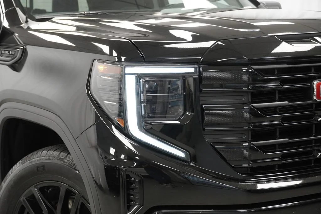 Used 2023 Onyx Black GMC Elevation image 34