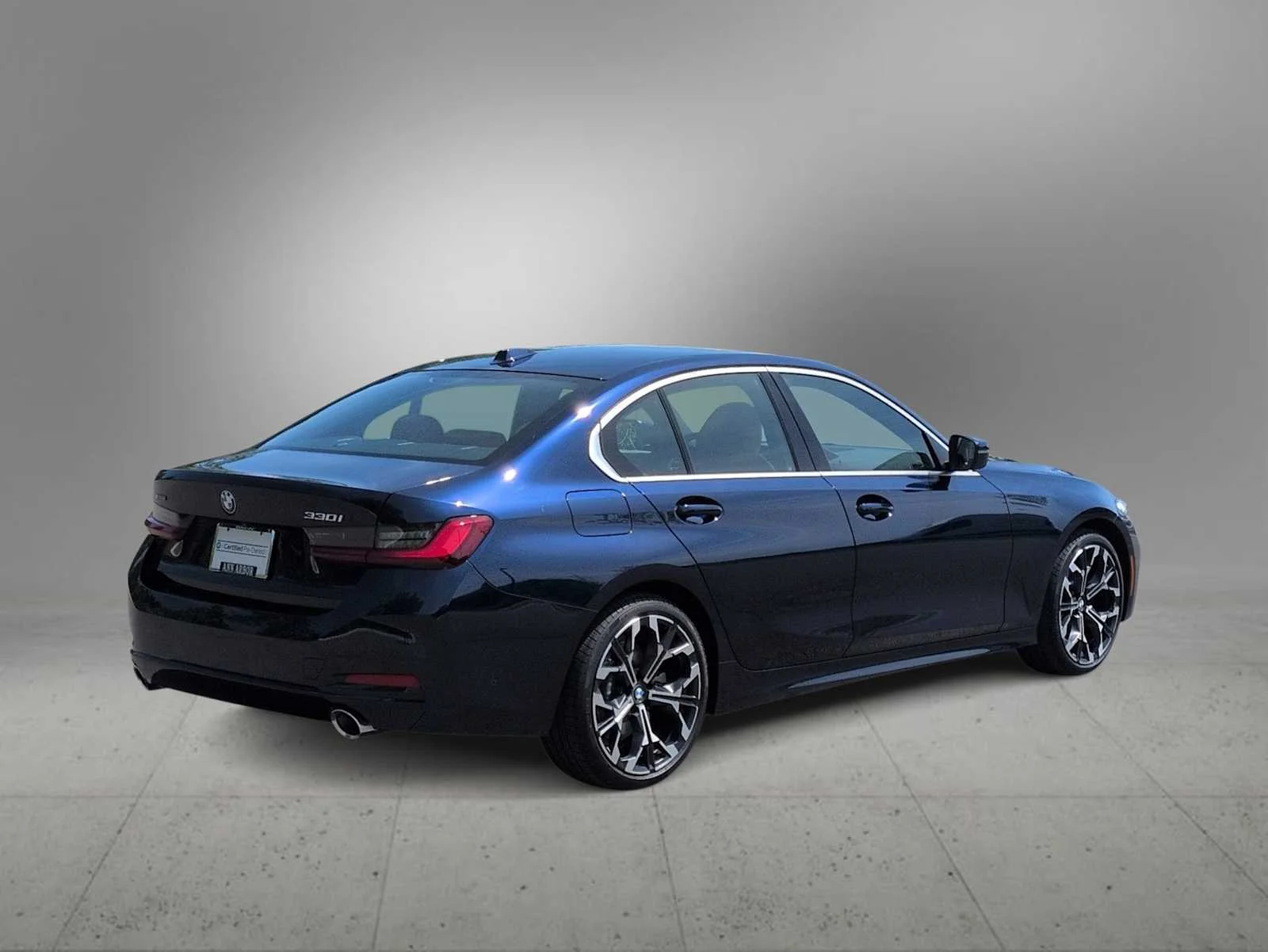New 2025 Tanzanite Blue II Metallic BMW 330i xDrive image 8