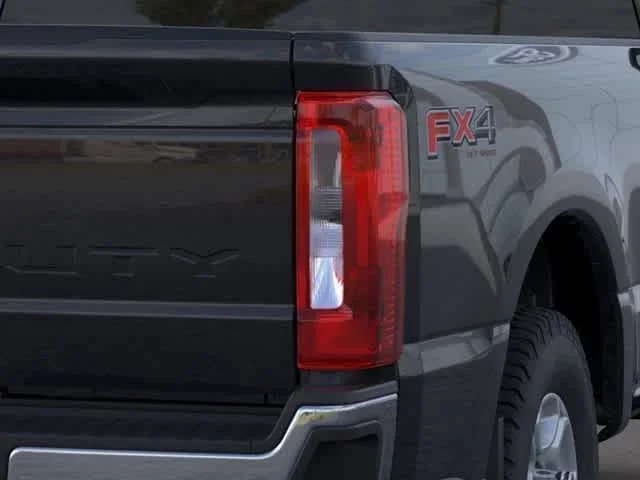 New 2026 Agate Black Metallic Ford XLT image 21