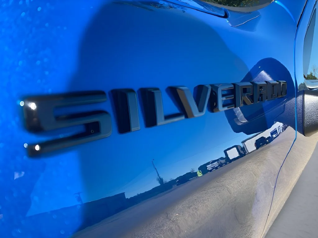 Used 2022 GLACIER BLUE METALLIC Chevrolet RST image 41