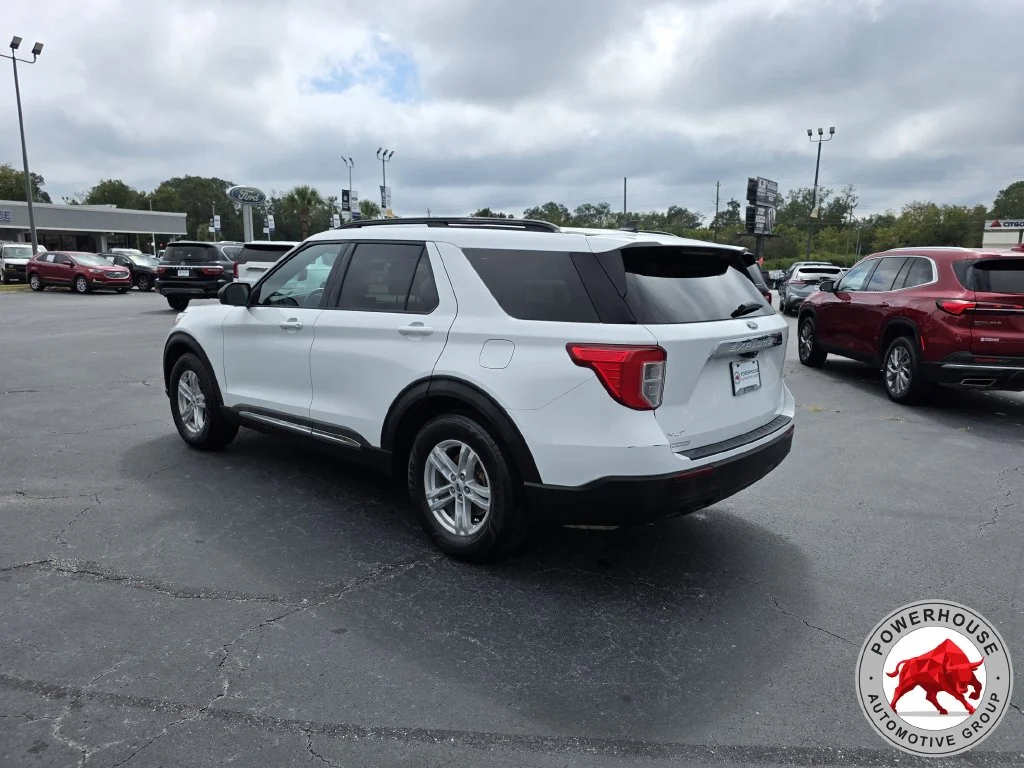 Used 2021 White Ford XLT image 3